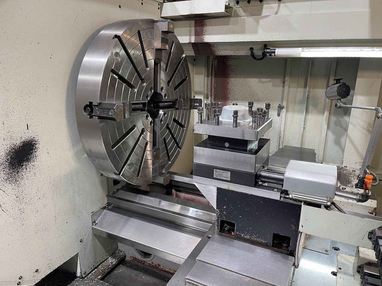 XYZ XL 1100 x 2M  2012